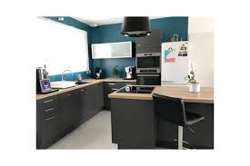 Cuisine Client L Association Du Gris Et Du Bois Pour Une Cuisine Sobre Et Elegante Avec Un Large P Cuisines Maison Cuisine Grise Et Bois Amenagement Cuisine