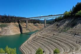 Jun 05, 2021 · a semitrailer drives on the enterprise bridge over a section of lake oroville on april 27, 2021 in oroville, california. Dried Out Reservoir Photos Show Extent Of Drought As Up To 85 Of California Suffers Water Shortages California News Times