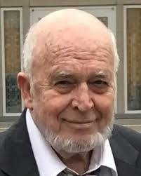 Christina Kinder's Instagram, Twitter & Facebook