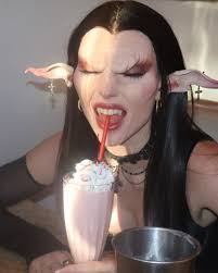 New assistant work ✨💖 Had such an amazing time getting to play with pink  with @laurelcharleston. Such a fun day with an amazing team. Credits via  @laurelcharleston Photography/Creative/Set Design:@brandonlundby Camera  Assistant: @randalruizz