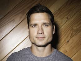 Walker Hayes's Instagram, Twitter & Facebook