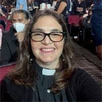 Heidi Gamble's Instagram, Twitter & Facebook