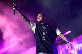 Chris Brown Charts His Third No 1 Album With Indigo