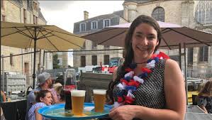 Retient bien leurs commandes afin de pouvoir dire au cuisinier ce qu'il faut préparer ou retenir ce que tu dois prendre. Plats Renverses Amities D Un Ete Et Hypocrisie Mon Job De Serveuse Dans Un Restaurant Ge Rh Expert