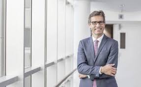 Peter Hoj Re Endorsed To Lead Uq Oztrekk Queensland University The University Of Queensland