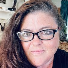 Kimberly Ousley's Instagram, Twitter & Facebook