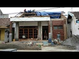 Dengan desain yang trendy dan nuansa yang nyaman, tidak heran jika trend rumah minimalis semakin popular seiring berjalannya waktu. Renovasi Rumah Desain Minimalis Dan Sederhana Youtube