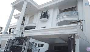 Di usianya yang belum genap 30 tahun, prilly latuconsina sudah memiliki rumah mewah sendiri seharga miliaran rupiah. Terungkap 7 Potret Rumah Prilly Latuconsina Ini Mewah Banget