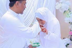 Dia berkata dia berkata, pancuran pernikahan, dan ahaslides! Lagu Top Islamik Untuk Majlis Perkahwinan Melayu