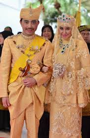 Per capita gdp is high, and substantial income from overseas investment. Sultan Of Brunei S Son Celebrates Wedding In Lavish Ceremony Al Arabiya English