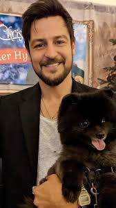 I like to dream, yes, yes Right between the sound machine On a cloud of  sound I drift in the night Any place it goes is right Goes far, flies near  To