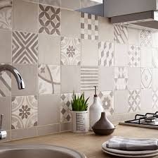 Les carreaux de ciment colorés de cette crédence changeront l'ambiance de votre cuisine en un tour de main. Un Effet Carreaux De Ciment Dans Ma Cuisine Leroy Merlin