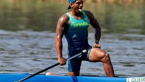 Isaquias queiroz is a famous canoer. Isaquias Queiroz Wiki Clube De Regatas Do Flamengo Amino