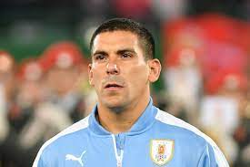 Álvaro uribe sale de pereira entre gritos a favor y en contra. Maxi Pereira Wikipedia