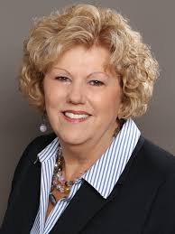 Alice Cochran's Instagram, Twitter & Facebook