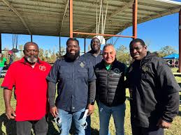 🎁✨ Believe in the Magic ✨🎁 Ever Ready Lodge No. 506 was proud to  participate in the 5th Annual Toy, Coat, and Food Distribution, bringing  holiday cheer to families in need. Representing