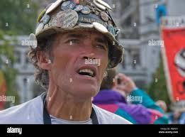 Brian haw hi-res stock photography and images