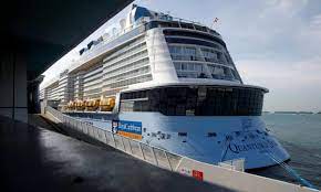 Exciting holiday or honeymoon tour packages for singapore with cruise at best prices. Singapore Cruise To Nowhere Ends After Passenger Tests Positive For Covid 19 Coronavirus The Guardian