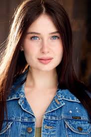 Jade Duncan's Instagram, Twitter & Facebook