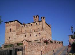 While in grinzane cavour, you may want to check out some of the restaurants that are a short walk away from casa pavesi hotel, including marc lanteri al castello (0.1 mi), la tagliata (0.3 mi). Grinzane Cavour Wikipedia