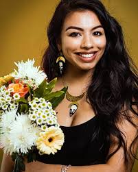 Einzigartige afrikanische Batik Ohrringe handgefertigt mit rohem Messing  gehämmert und geschlagene Stücke