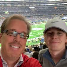 Hard to believe you're turning 18 y.o. today. Love you Noah Nix... Happy  Birthday! 🎈🎁🎉 💥 🧁