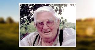 Max A. Kapfer Obituary January 6, 2015