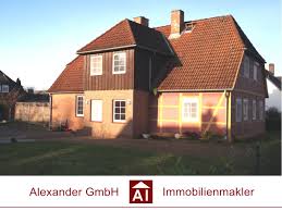 Zum verkauf steht eine 2019 neu renovierte 2 generationen haus es bietet im untergeschoss ein großes geräumiges wohn und esszimmer mit kamin wie auch klimaanlage zugang zu einer offenstehender küche ein seperrates schlafzimmer und ein großes badezimmer. Einfamilienhaus Winsen 2 Generationen Haus Mit Sud West Terrasse Und Grossem Grundstuck Alexander Gmbh Immobilienmakler In Hamburg