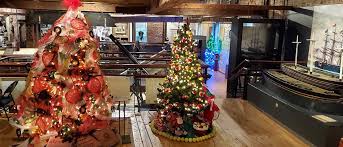 Green nantucket bowls from christmas tree shop. Holiday Catalog For Local Nantucket Holiday Shopping