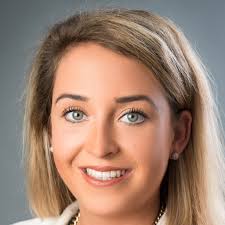 Lea Steinemer: Bürokauffrau