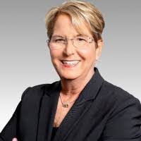 Linda Clapper's Instagram, Twitter & Facebook