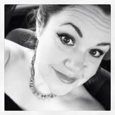 Gina Haskins's Instagram, Twitter & Facebook