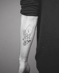 #tattoos #tattooed #little tattoos #simple tattoos #fish #sea #ocean #jelly fish #inked #inkspiration. Tattoo Ideas