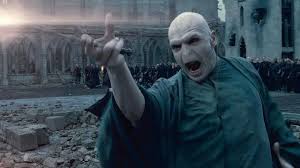 Voldemort's last stand, also known as voldemort's end, was the conflict that marked the end of the battle of hogwarts and by extension the second wizarding war. Film Voldemort Ini Bikin Fans Harry Potter Heboh Showbiz Liputan6 Com