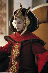 Natalie Portman Reveals Her Career Was Ruined By Star Wars Films Amidala Star Wars Star Wars Padme Amidala Star Wars Princess
