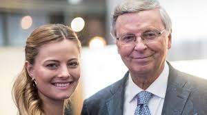 Even then, people wondered whether a relationship between a cdu politician's daughter and a social democrat was even possible. Wolfgang Bosbach Ist Erstmals Grossvater Geworden