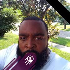 Moeller football sits at No. 1 in the Ohio Preseason MaxPreps Top 25 high  school football rankings, but they're not the only local team in the top 5.