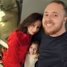 Lynn Hanley (lynnyhg)