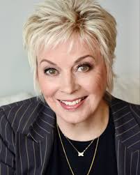 These images capture the mood of the 20s and 30s so well, don't you think?  Wellington photographer Gordon Burt opened his studio in 1924. Many of his  commercial clients were garment manufacturers,