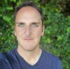 Amazon.com: The Tyranny of Flies: A Novel: 9780063330733: Madruga, Elaine  Vilar, Dunn, Kevin Gerry, Morales, Cristina: Books