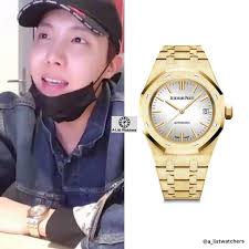 Korean Singer Jung Ho-seok “J Hope” from BTS was spotted wearing Gold  Audemars Piguet Royal Oak Self winding watch. 💵 Price 100,203 USD #kpop  #BTS #JHope