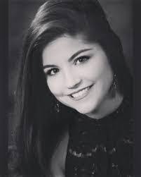 Lacey Sprague's Instagram, Twitter & Facebook