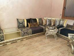تشكيلة متولة من الصالونات ا لمغربية بين التقليدي والعصري في حلة جديدة وبلمسة ج Living Room Furniture Arrangement Moroccan Living Room Home Room Design