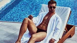 + add or change photo on imdbpro ». Das Ist Prince Charming Nicolas Puschmann