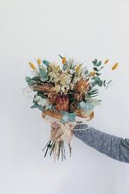 Industrial, blue wedding in fullerton, california. 20 Stunning Fall Wedding Flowers And Bouquets For 2021 Brides Emmalovesweddings