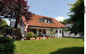 <<egal was man macht, man sollte es vernünfig machen.>> Haus Zum Verkauf Parkring 14 77933 Lahr Lahr Schwarzwald Mapio Net