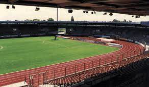 Currently the stadium has a capacity of ca. Geschichte Eintracht Braunschweig