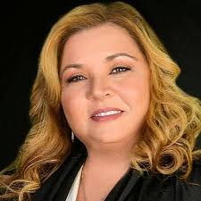 Amazon.com: Cecilia Díaz: books, biography, latest update