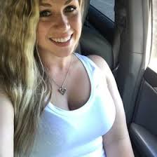 Karli Rose (kjrose87)