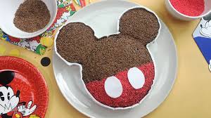 Recette De Gateau Au Chocolat Sans œuf Ni Produit Laitier Pour Anniversaire A Theme Disney Recette En 2020 Recette Gateau Chocolat Facile Dessert Recette Dessert